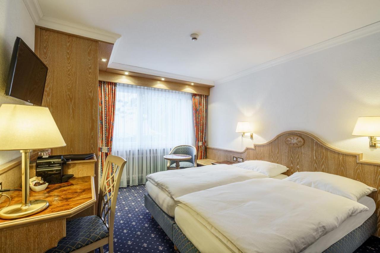 Hotel Alpenroyal 3*